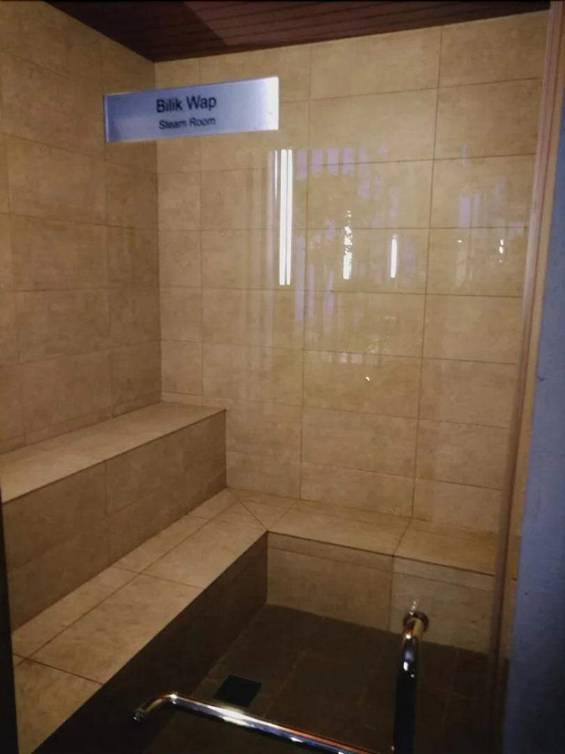 Woodsbury Suites 7722 Butterworth