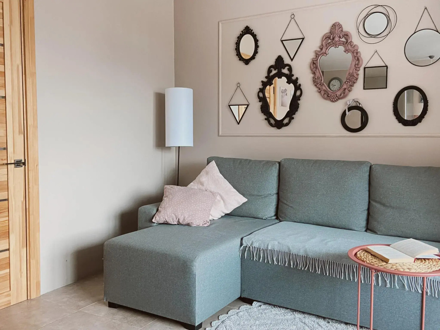 Neutrino (Нейтрино)