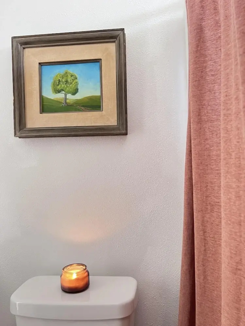 Cozy Lake House Surrounded by Mountain's