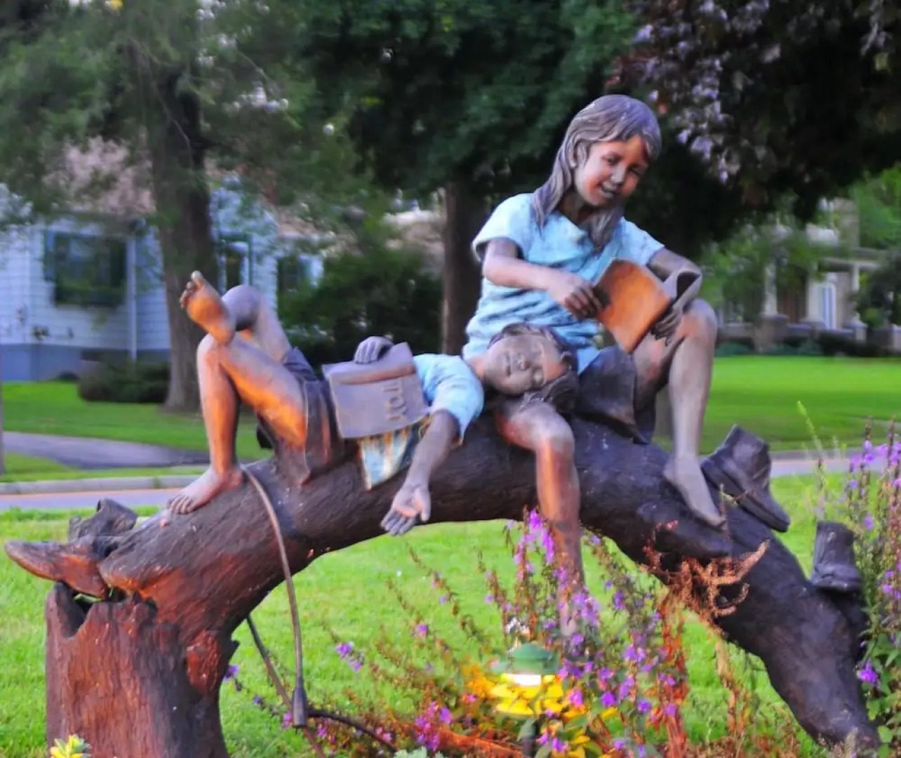 Lockport Inn & Suites