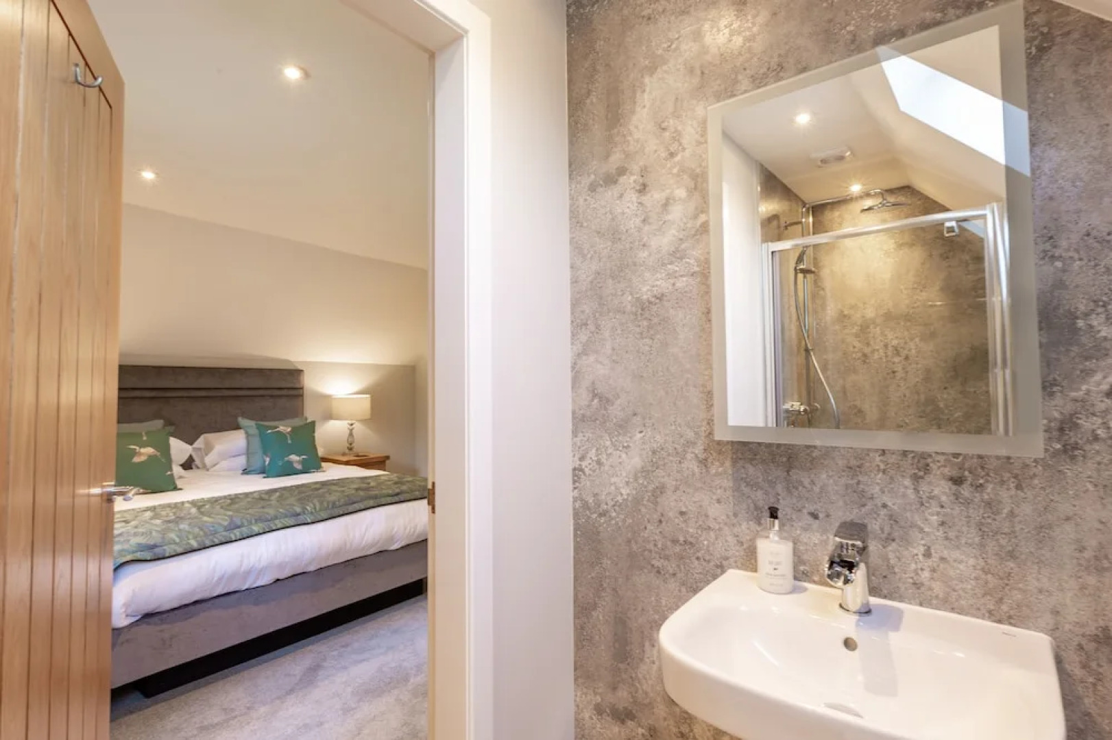 Lord Galloway 38 With Hot Tub, Newton Stewart