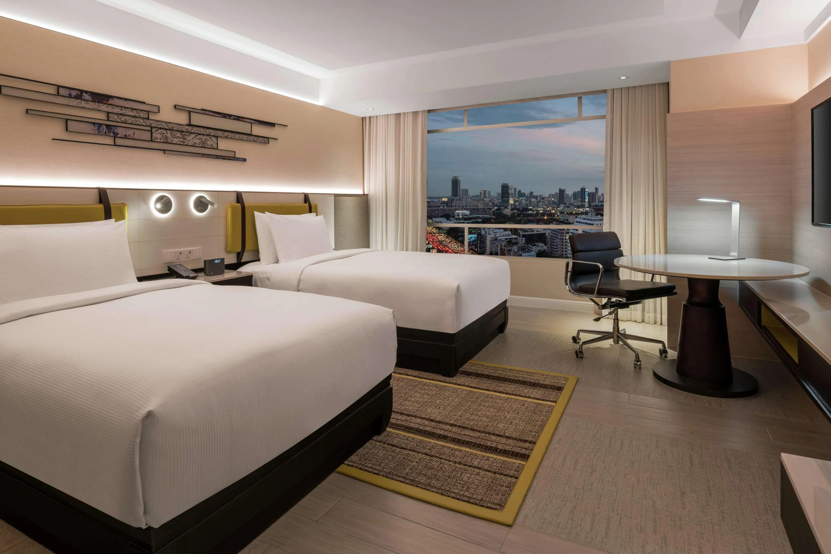 DoubleTree by Hilton Bangkok Ploenchit