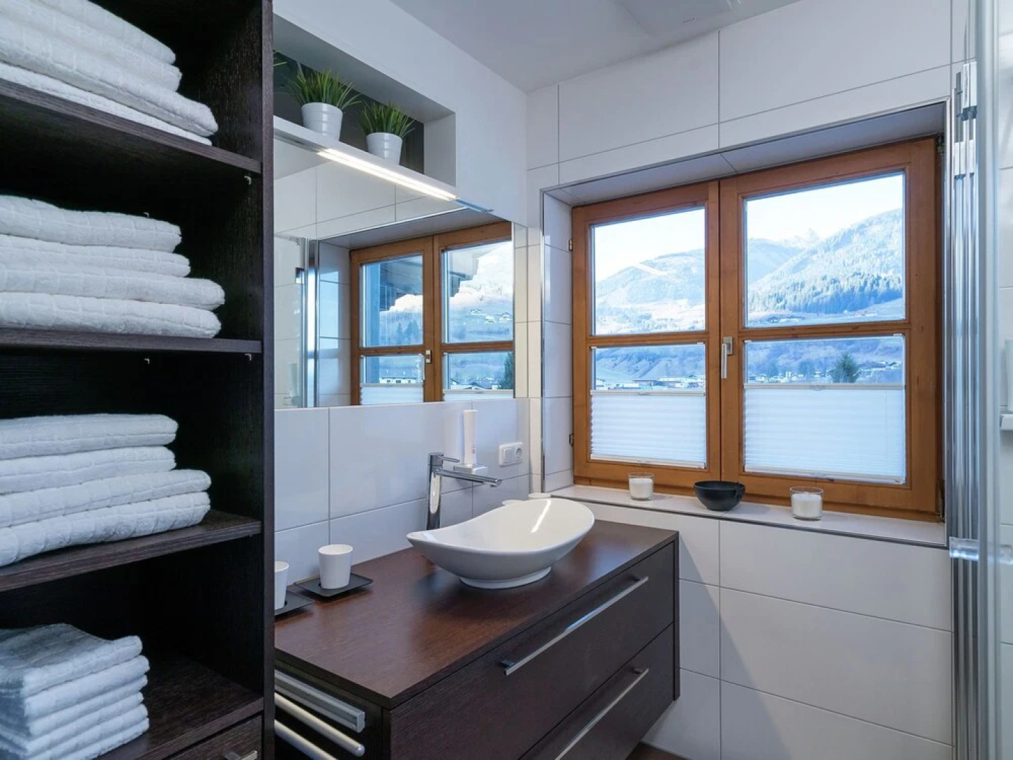 Modern Apartment Near Ski Area in Niedernsill