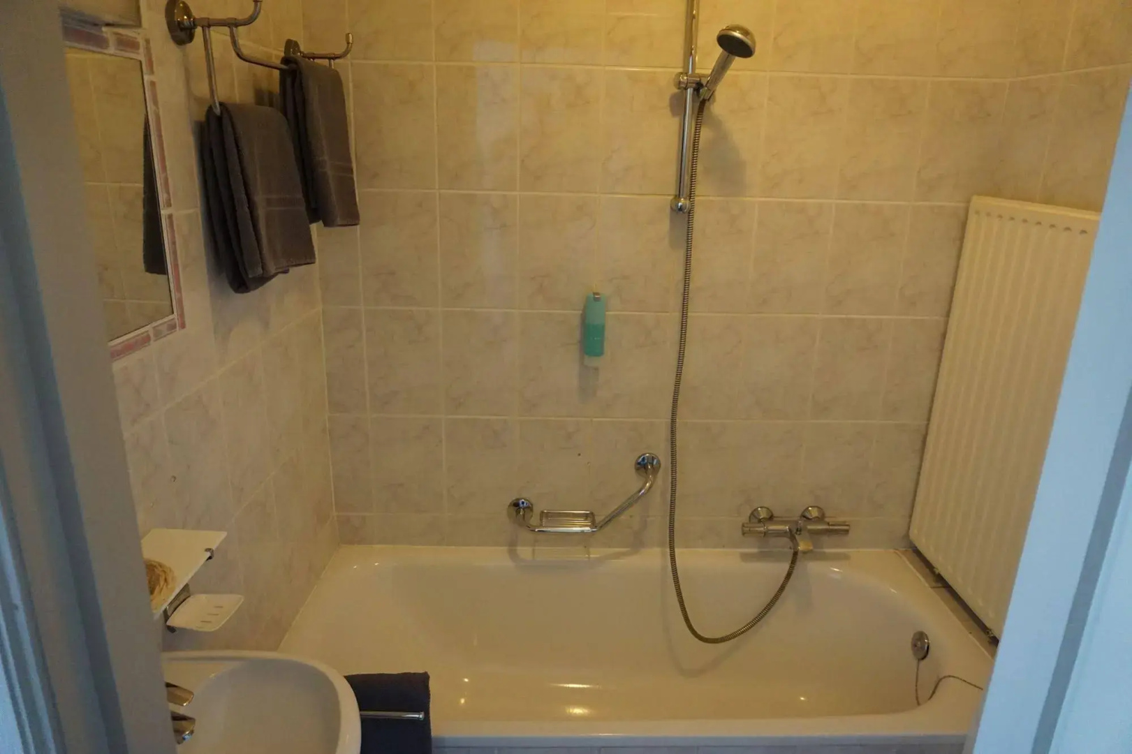 Hotel Asiris
