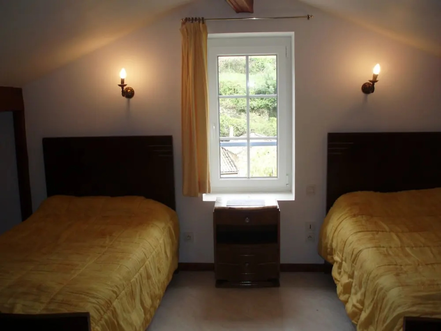 Maison Monet Terrasse et petit jardin