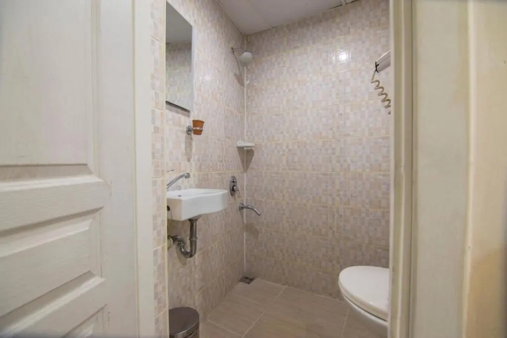 Kamelya Cave Hostel - Adults Only