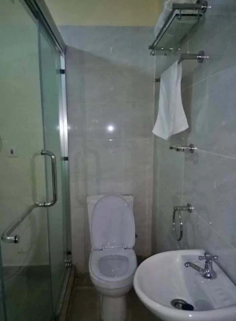 Olive or Twist Lounge