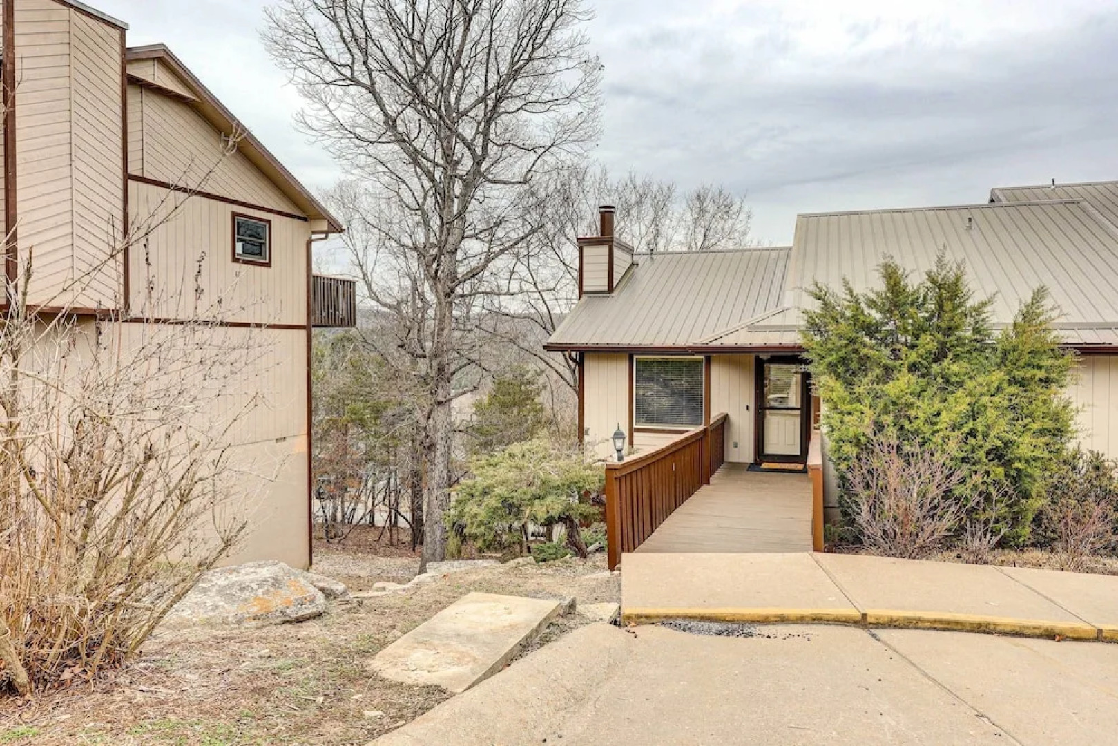 Holiday Island Vacation Rental w/ 2 Balconies