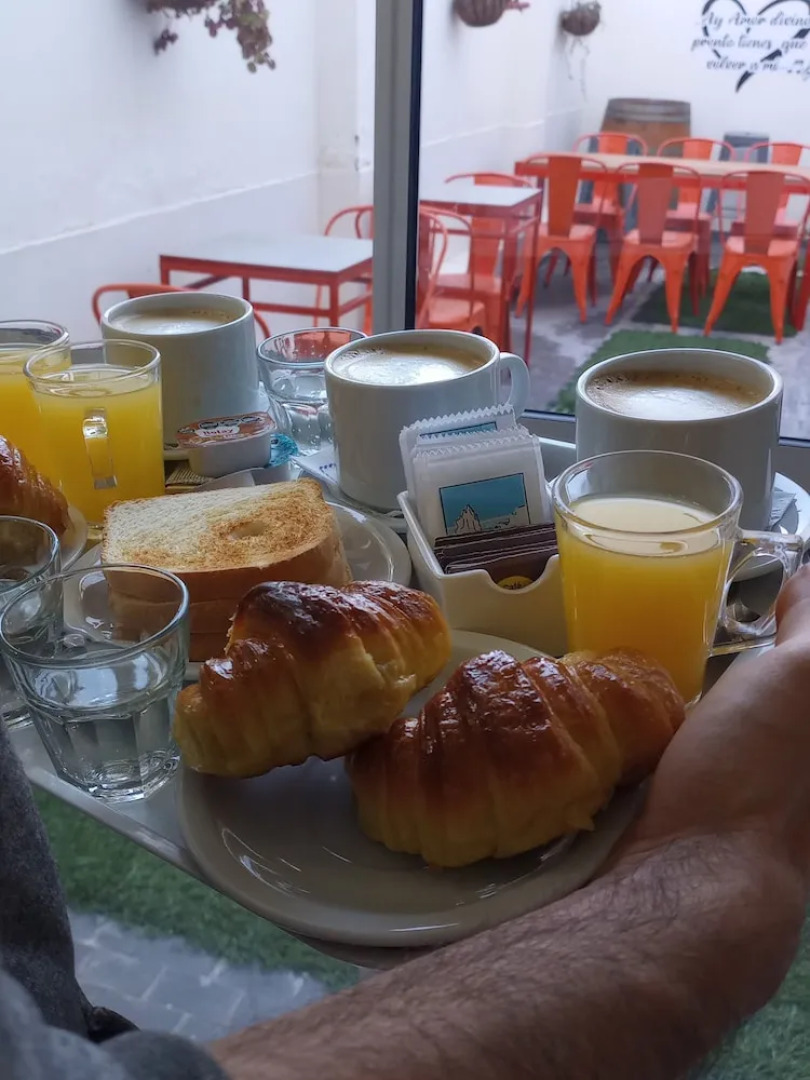 IL Point Hostel Cafe