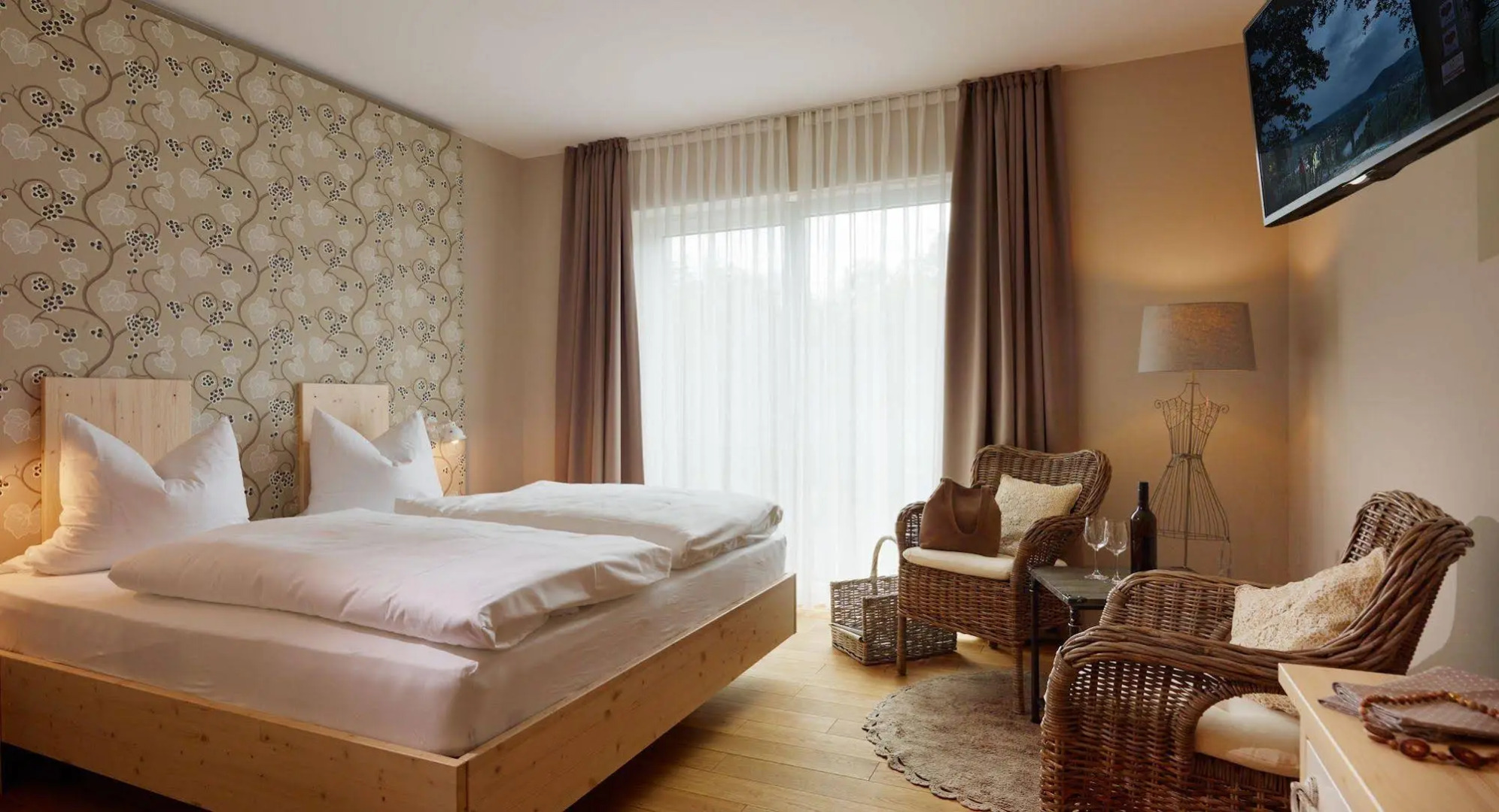 Johannishof Wine-Cafe & Guesthouse