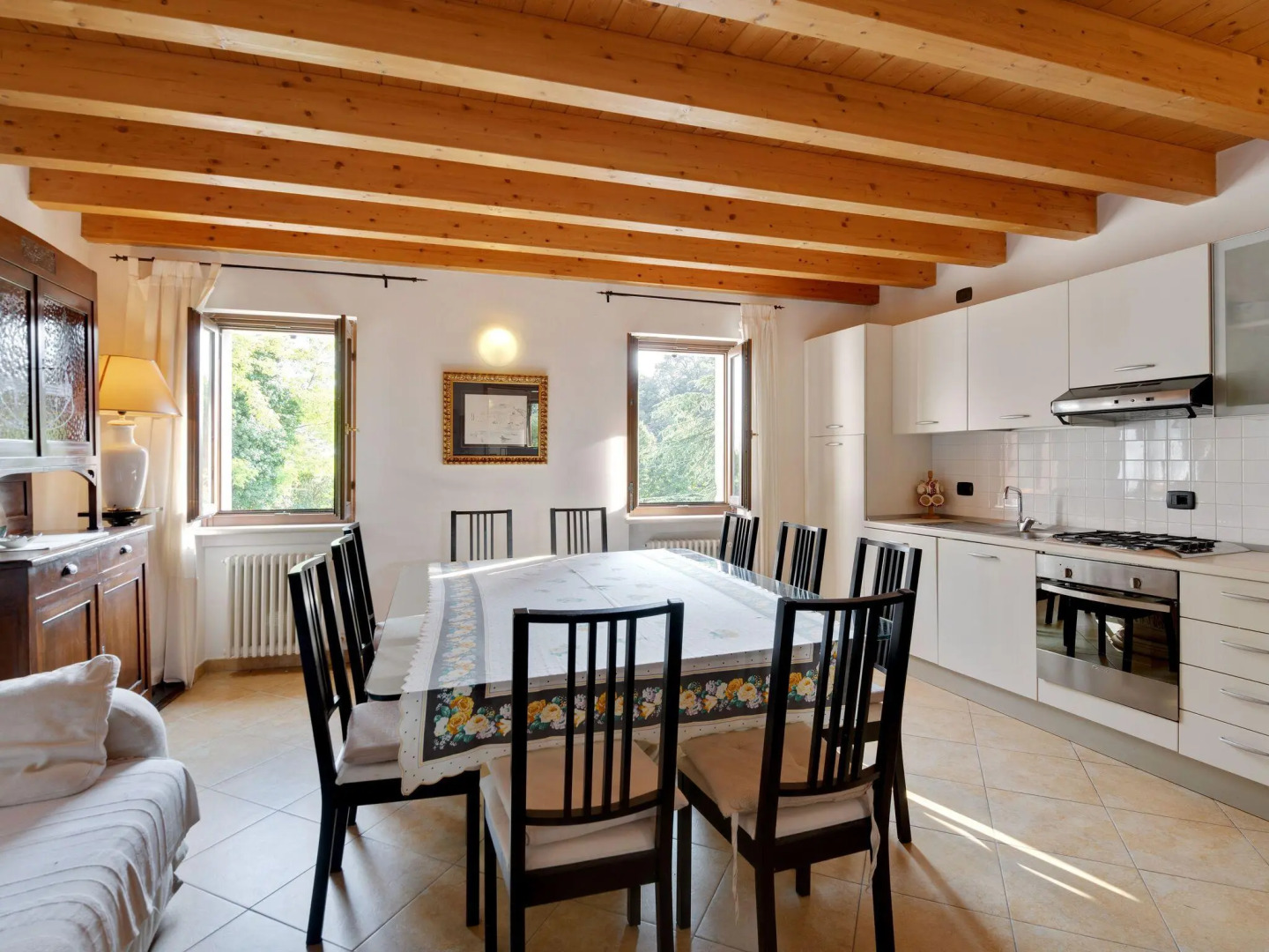 Fabulous Mansion in Pesina Spezie near Lake