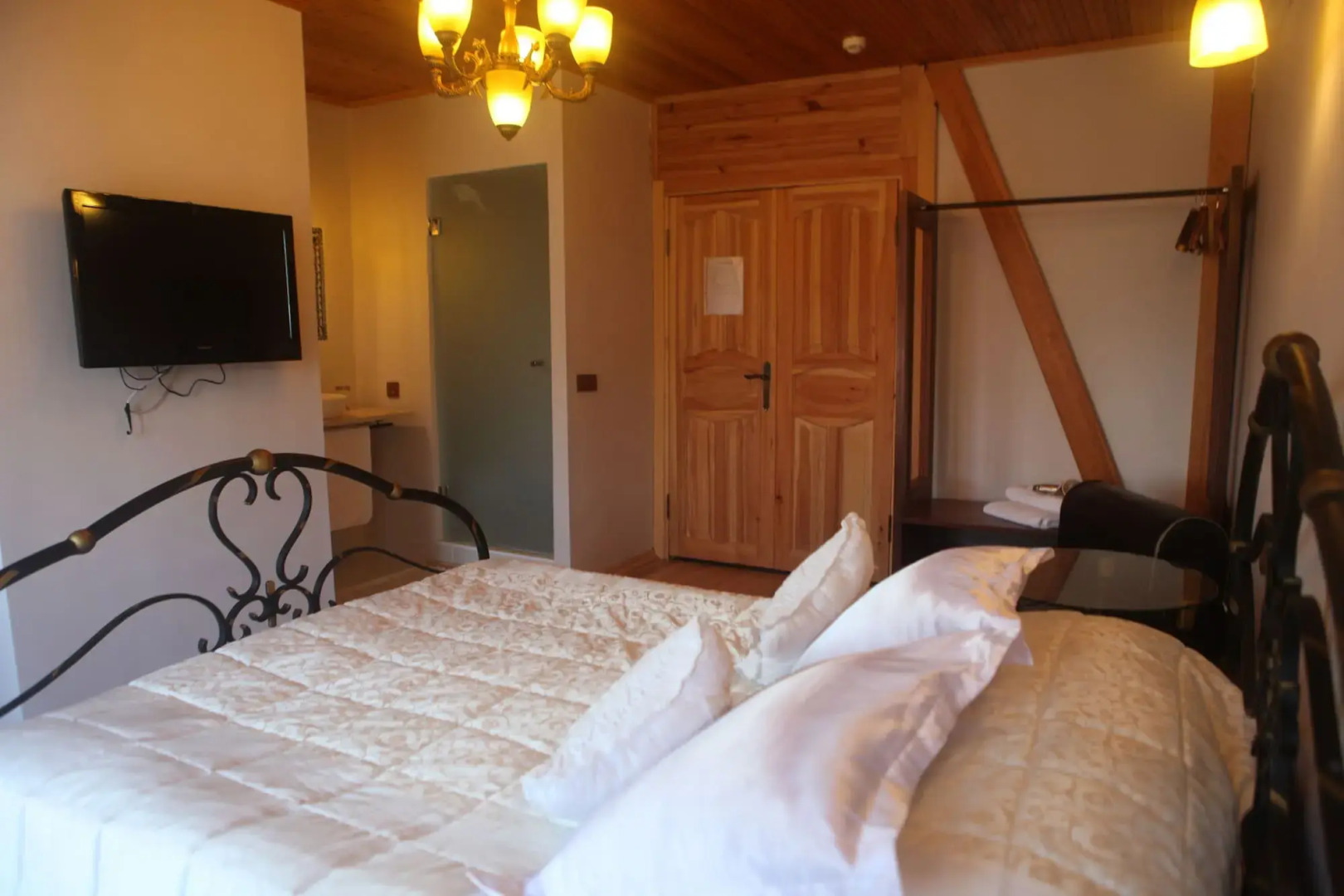 Tom Square Boutique Hotel