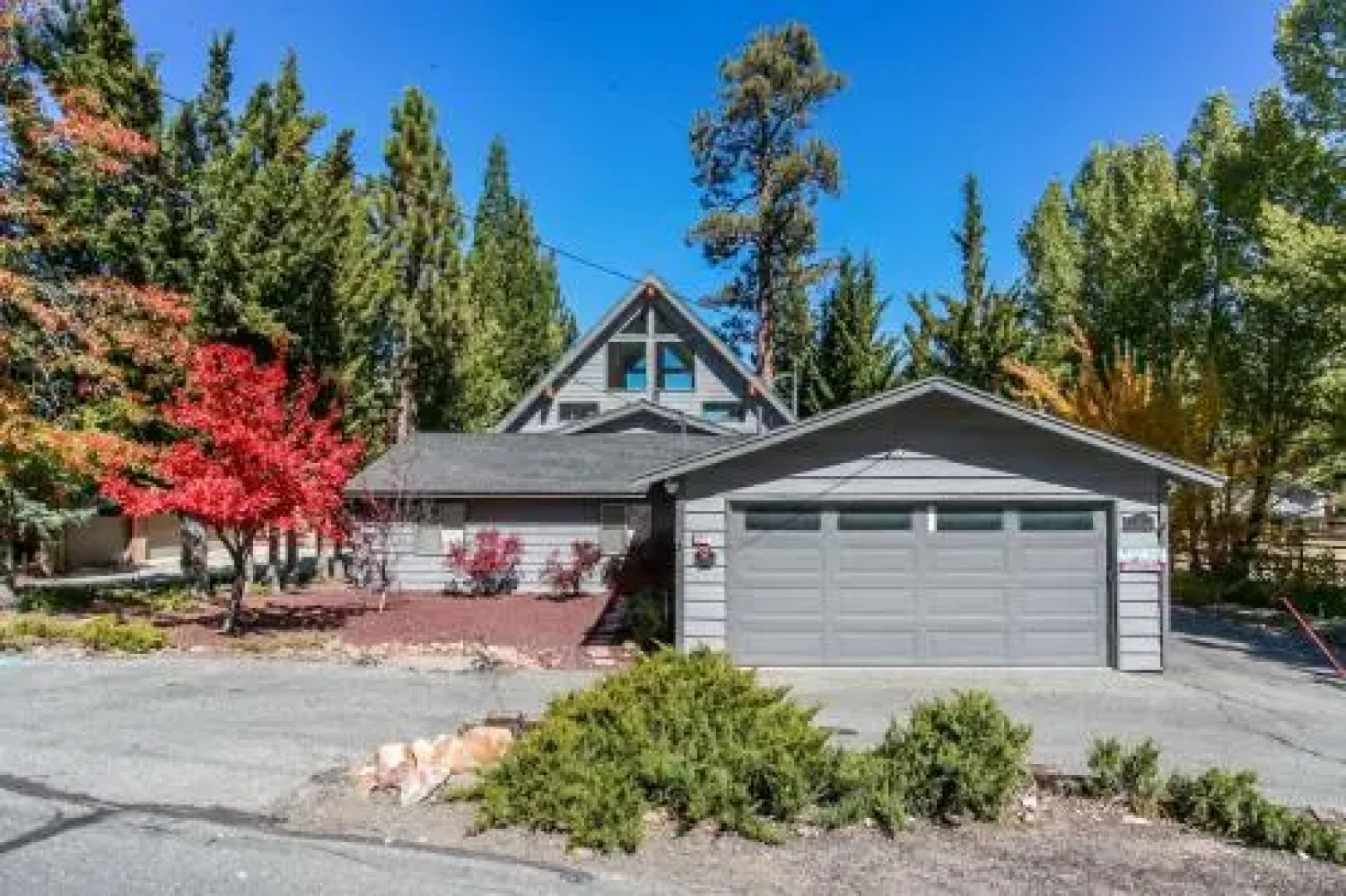 Hudson Bay Lakefront 1227 by RedAwning