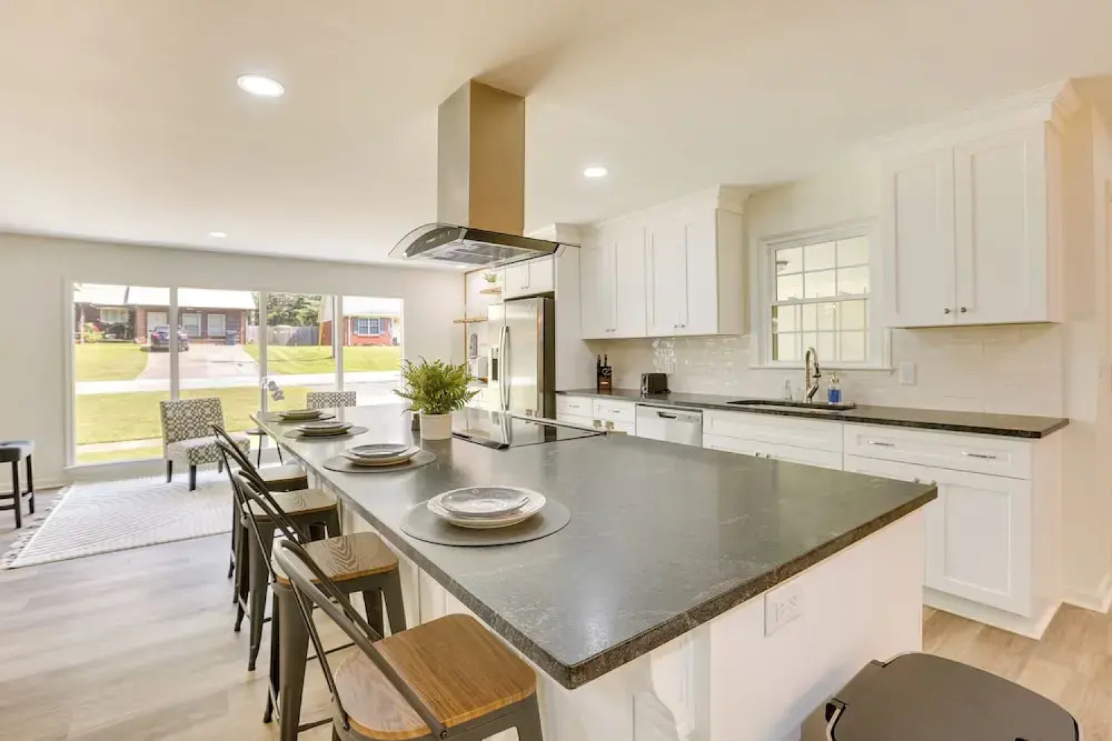 Northport Game Day Getaway: 5 Mi to University!