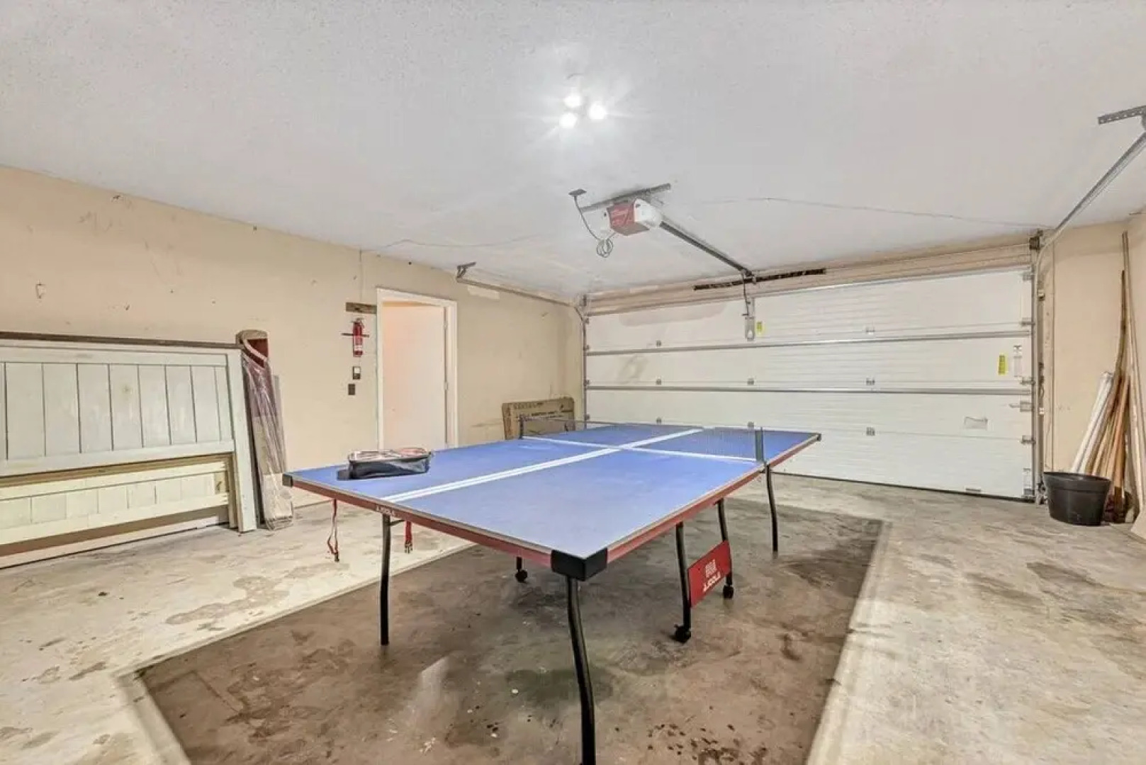 Beaver Lake Hillside Hideaway 2 Bedroom Home by Redawning