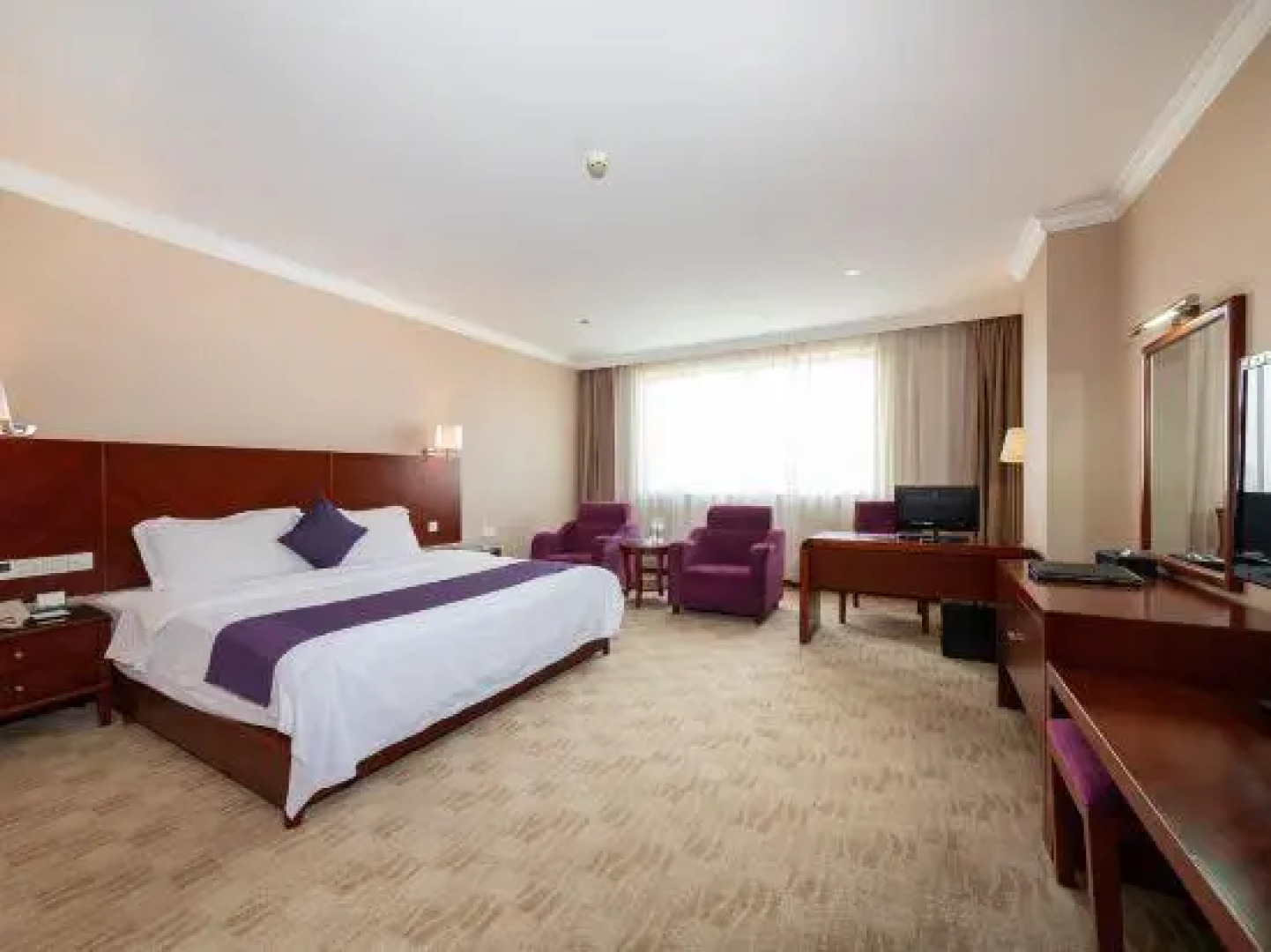 Pingnan Xiongsen International Hotel