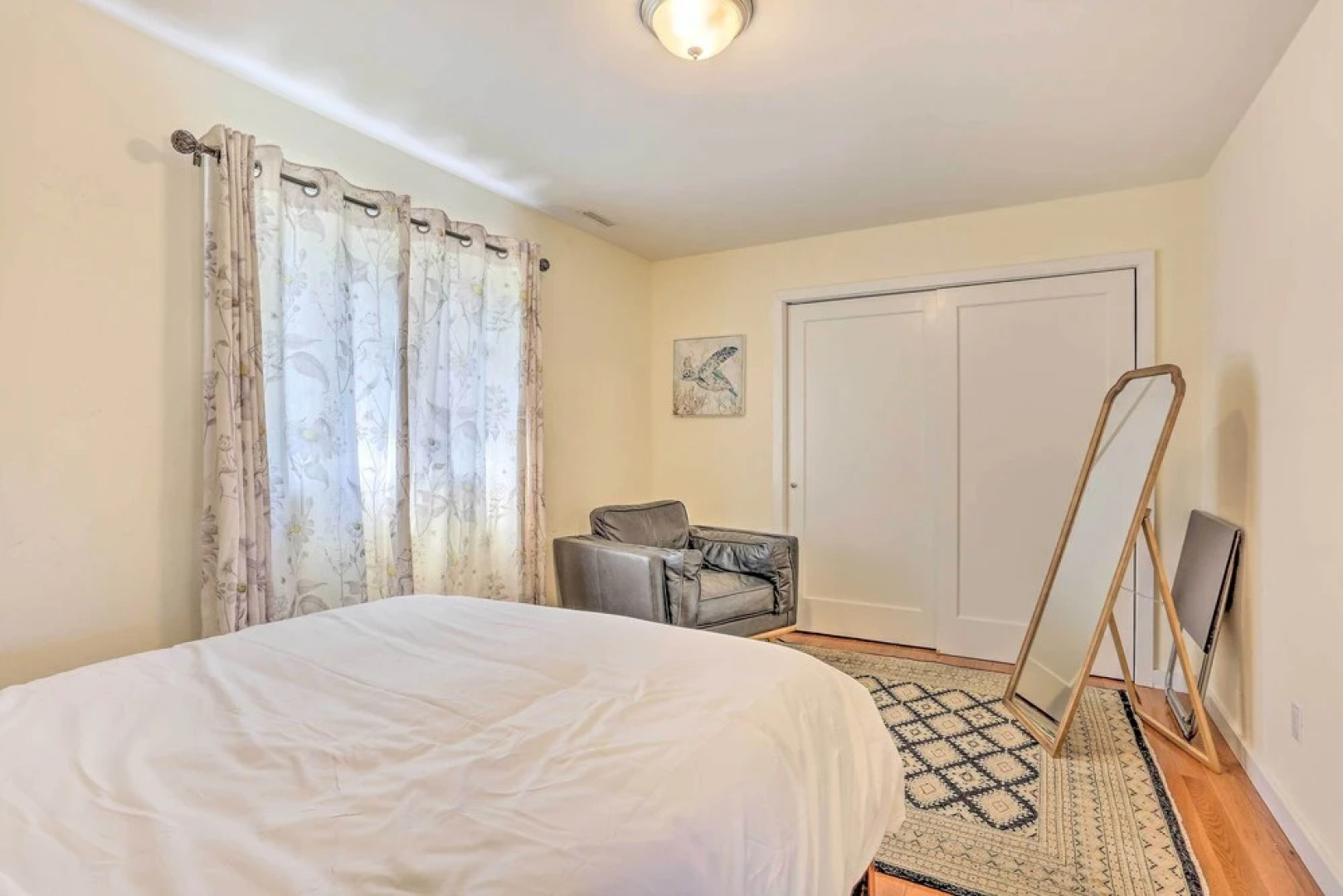 Sun-lit Vernon Condo < 2 Mi to Ski Resort!