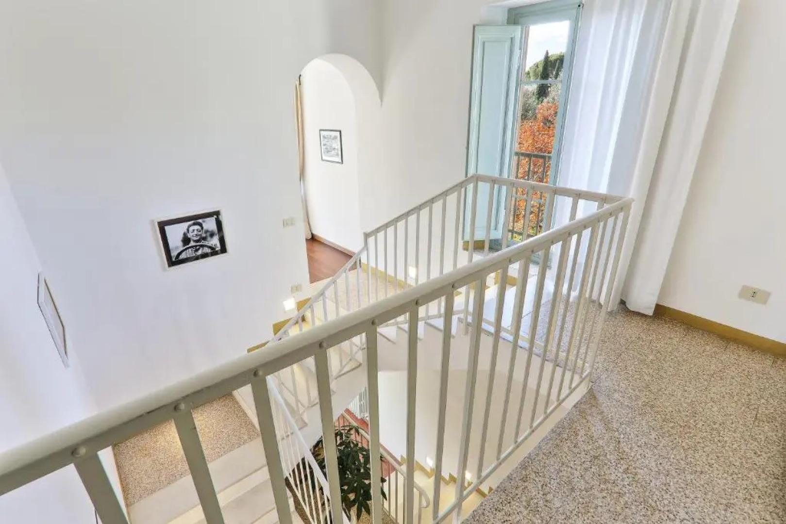 Villa Maona - con piscina tra Firenze e Pisa