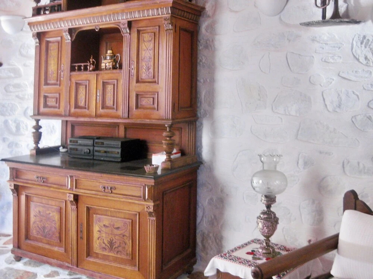 Enchanting Island House on Syros Island, Chroussa Village Surrounded b