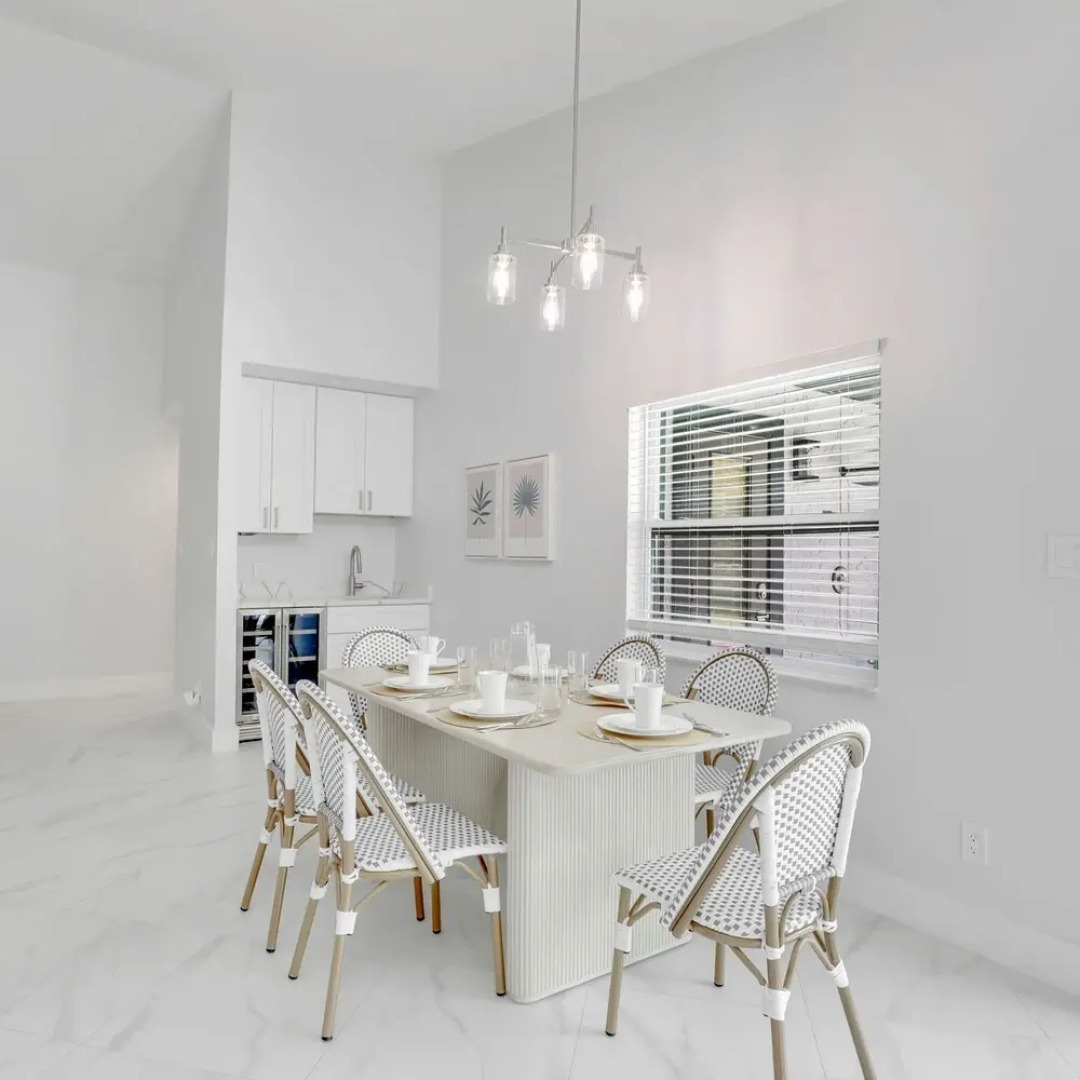 Luxury 6 000 Sqft Oasis Pool Sleeps 16