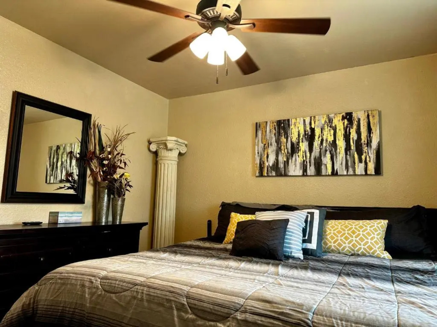 The Rustic @ Paseo de Encinal Drive