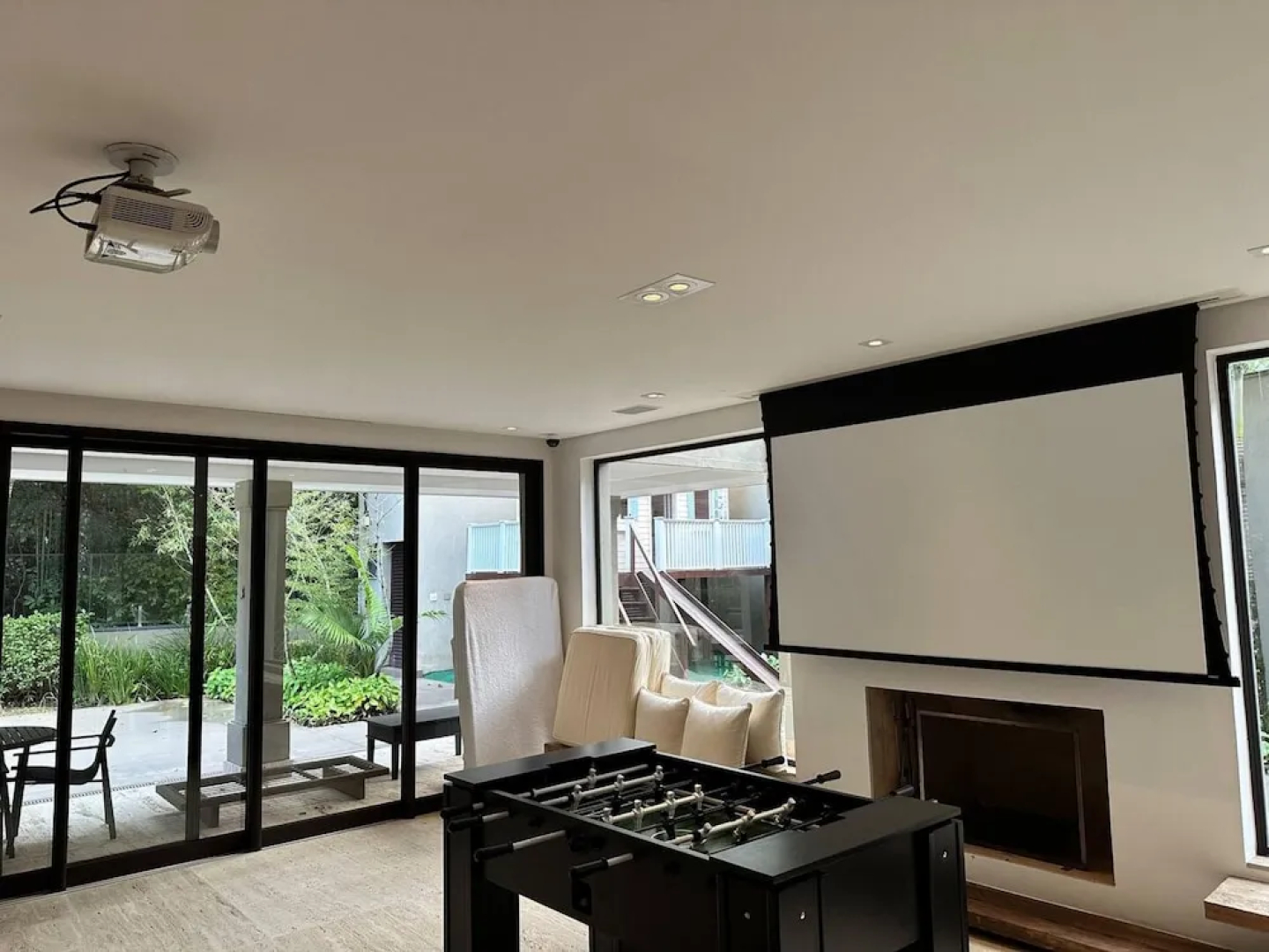 Mans o 6 Suites Riviera