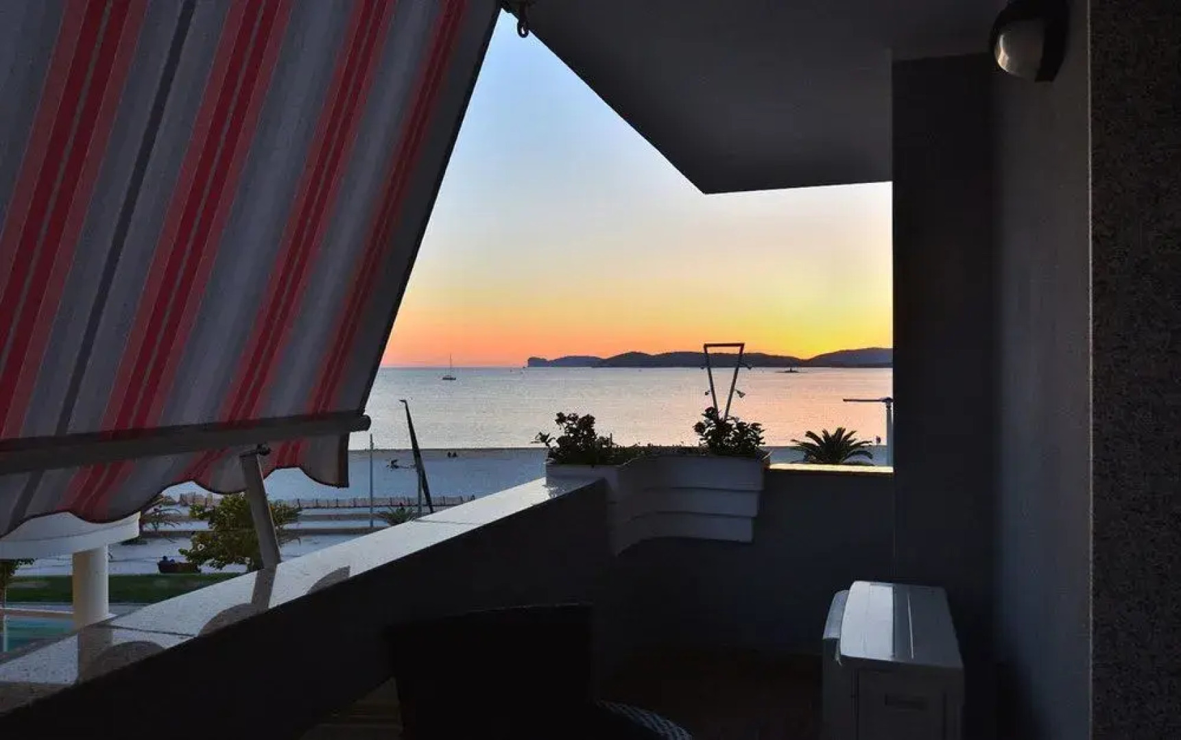 Starry Sky Charming House