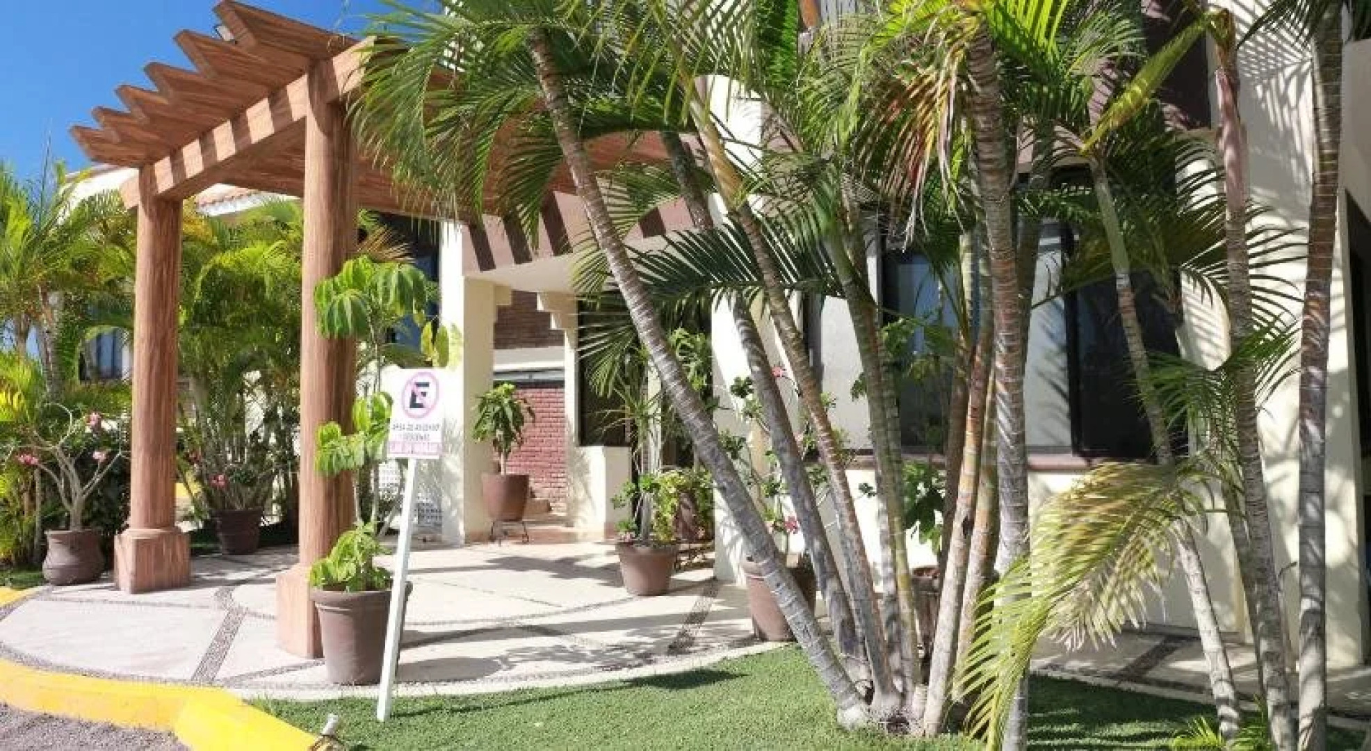Hotel La Palapa
