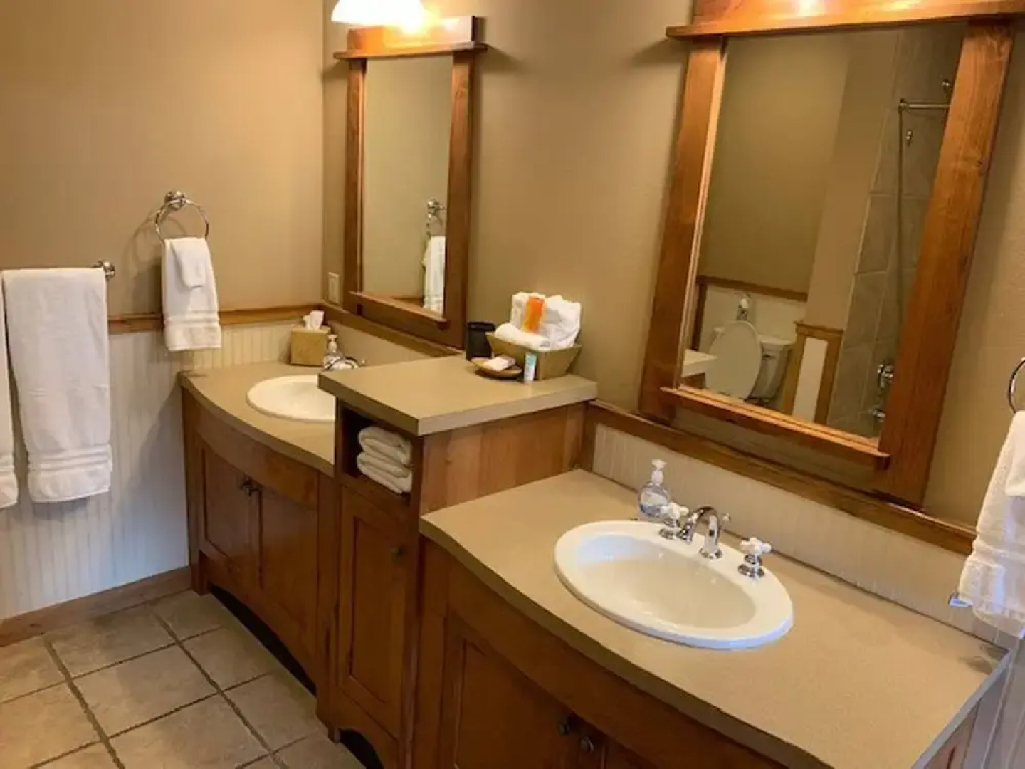 Shared Roof Top Hot Tub Silver Mtn