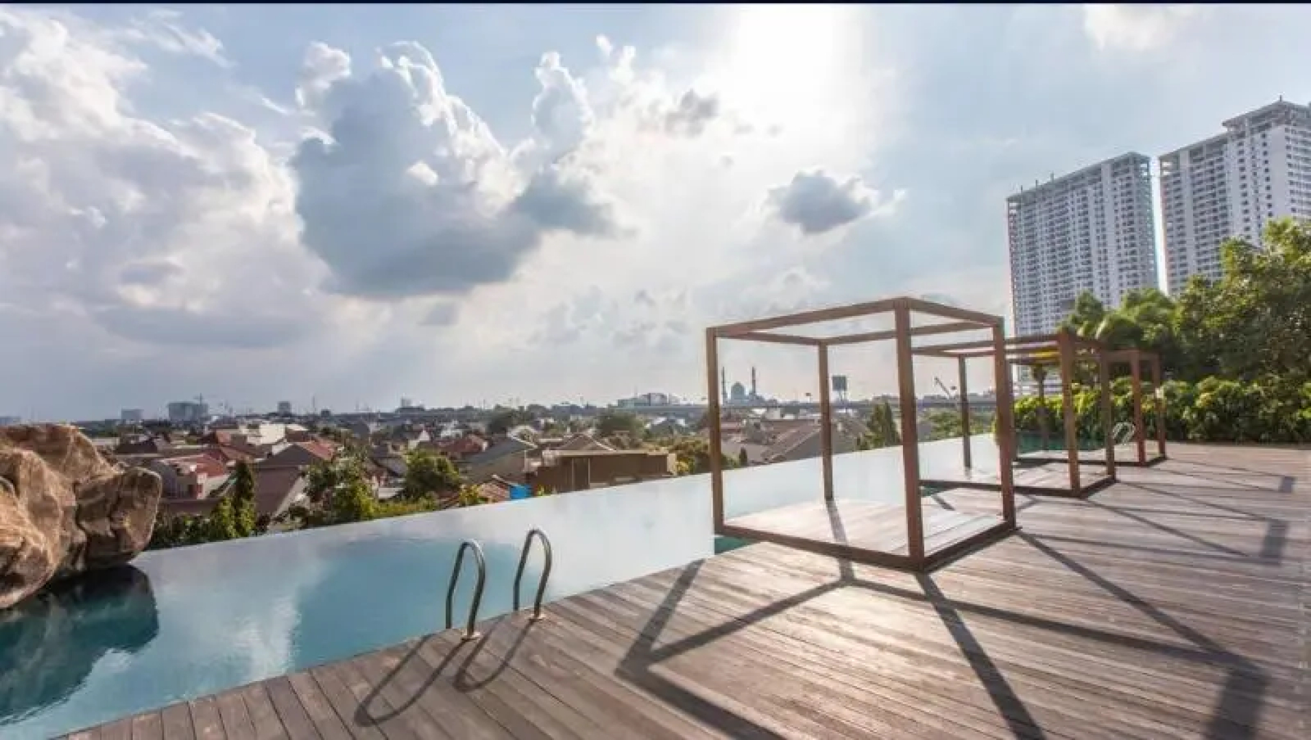 8rooms@ Grand Kamala Lagoon by ZUZU