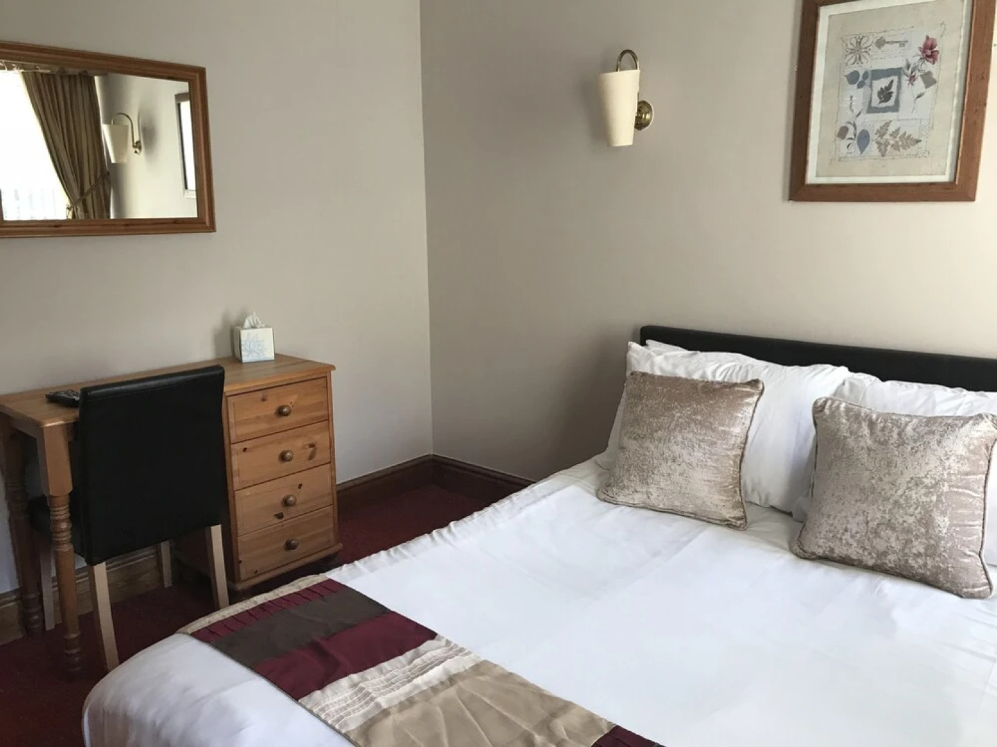 The Dillwyn Arms Hotel