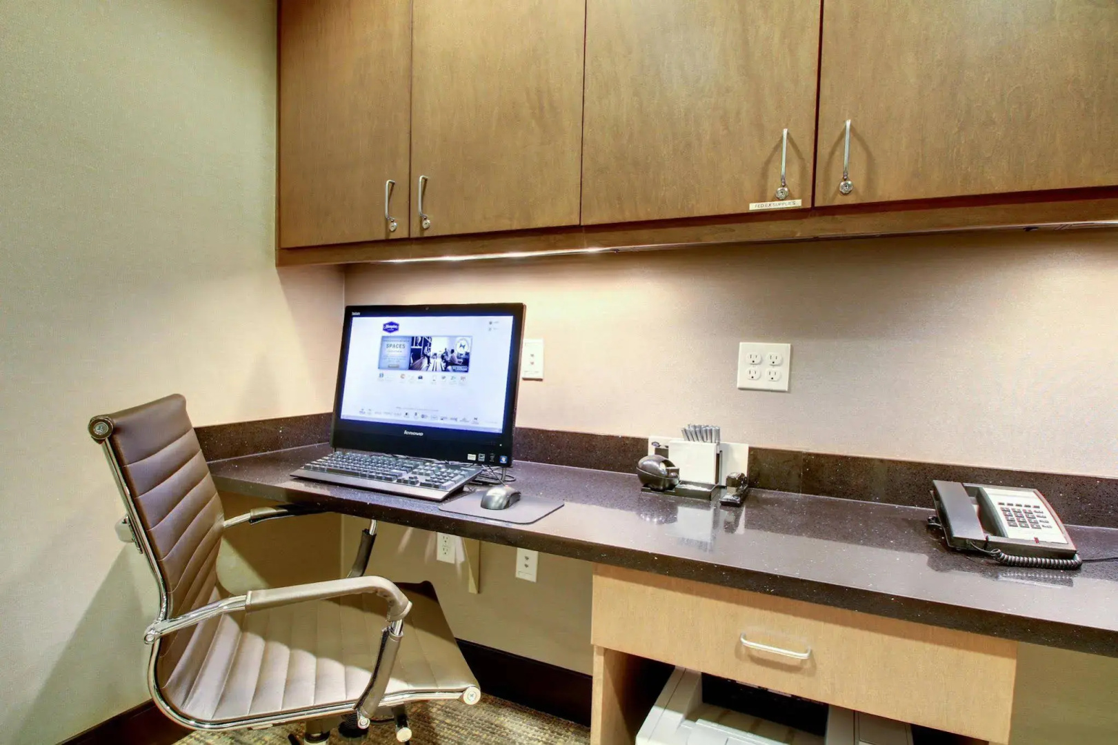 Hampton Inn & Suites Milwaukee West