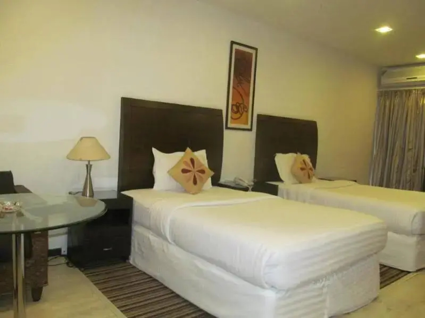 Shilton Residence Hotel