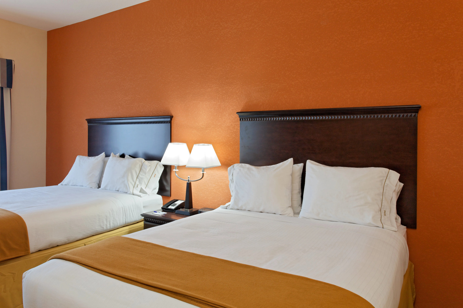 Holiday Inn Express Hotel & Suites Talladega by IHG