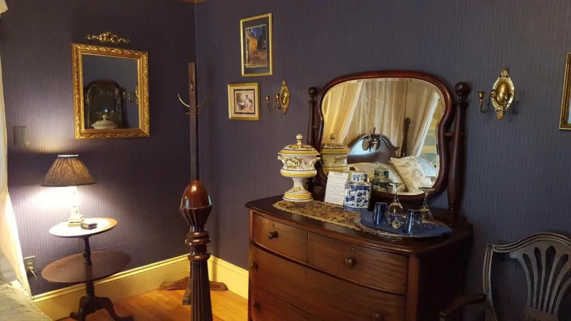 Holidae House Bed & Breakfast