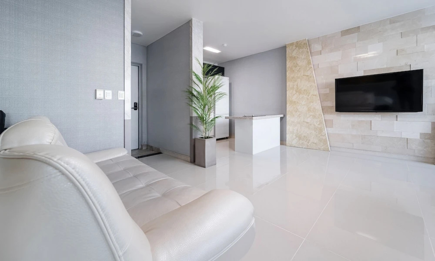 Pinewave Sea & Spa Pension