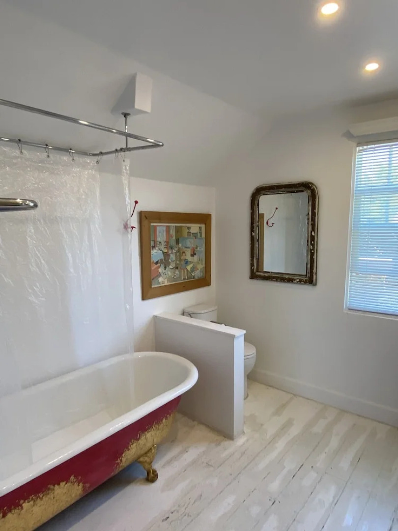 Metro Hotel and Cafe