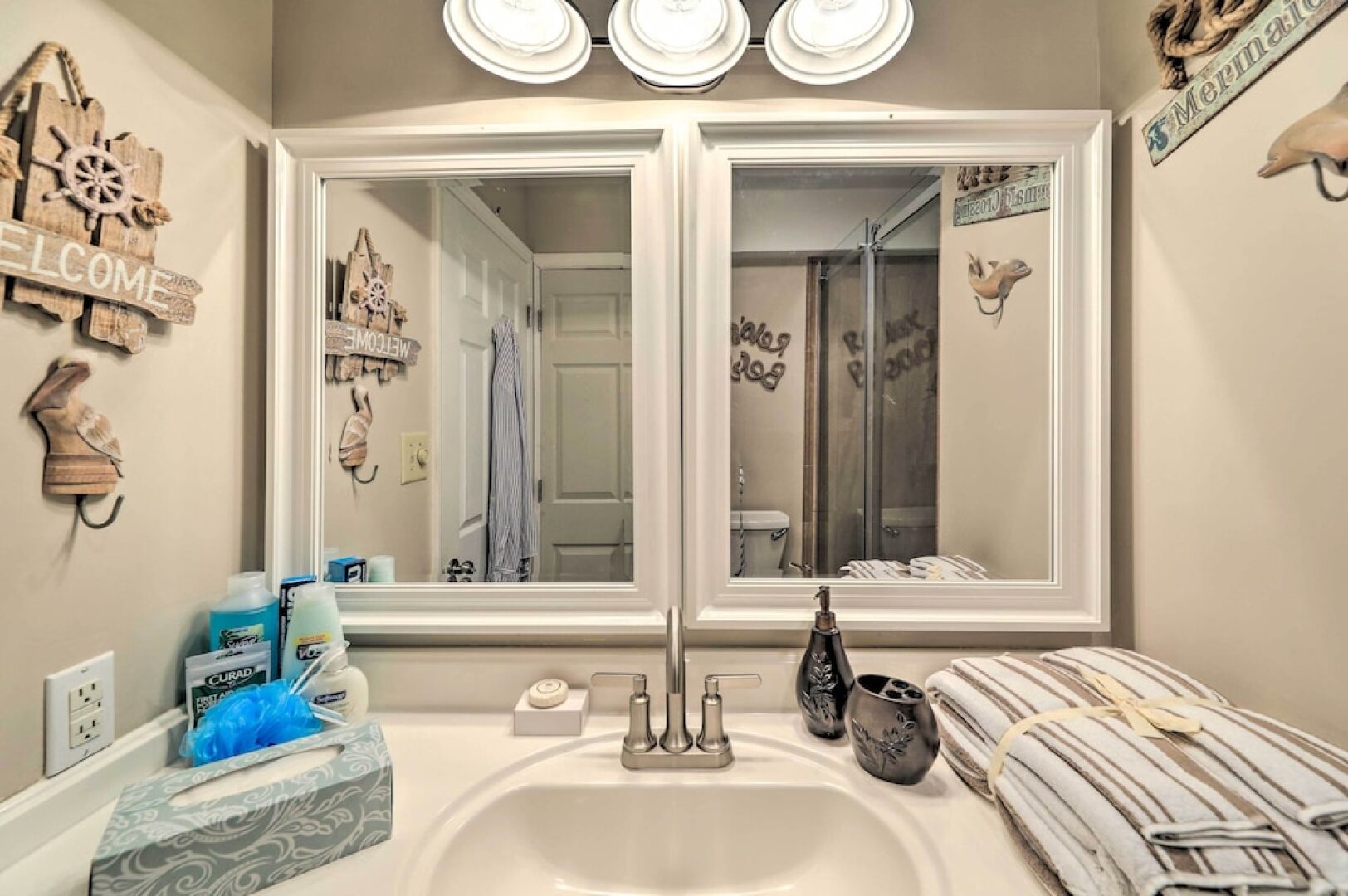 Coastal Condo w/ Indoor & Outdoor Pool Access