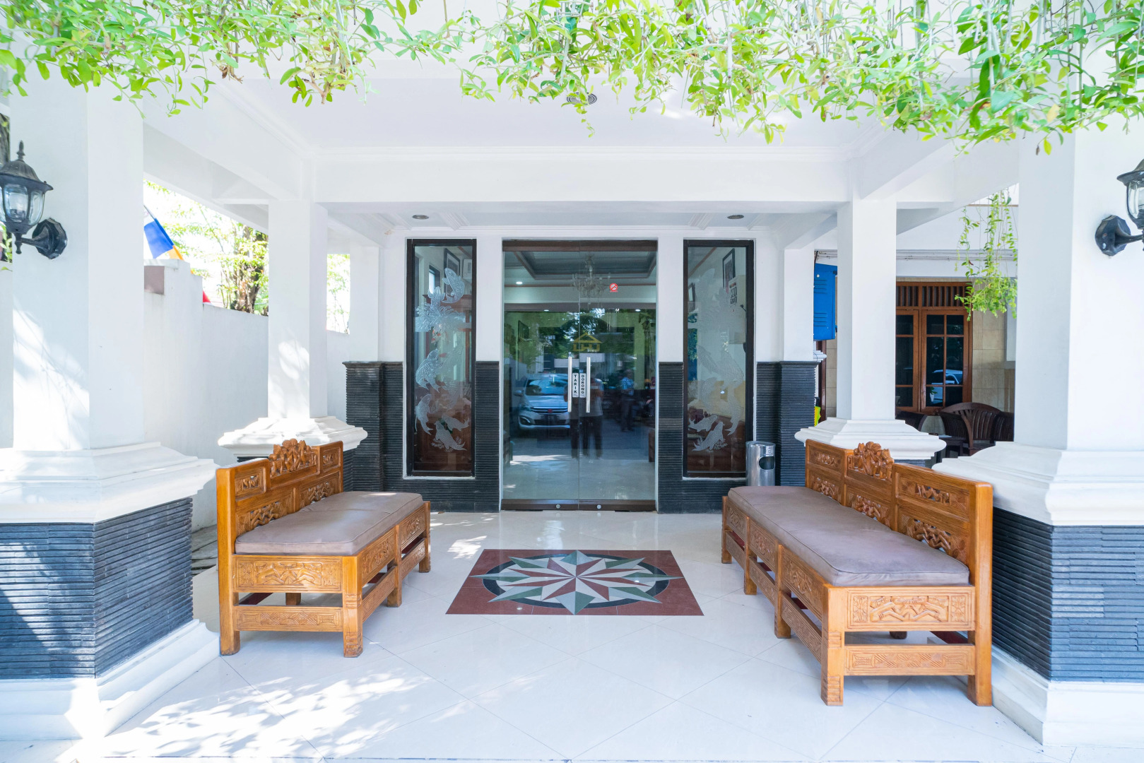 RedDoorz Plus Syariah @ Jalan Dokter Wahidin Bojonegoro