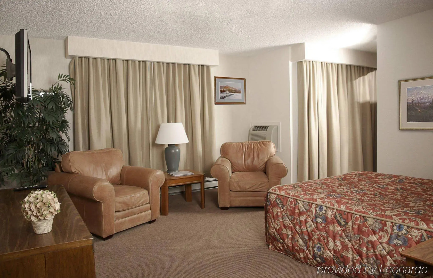 Sophie Station Suites