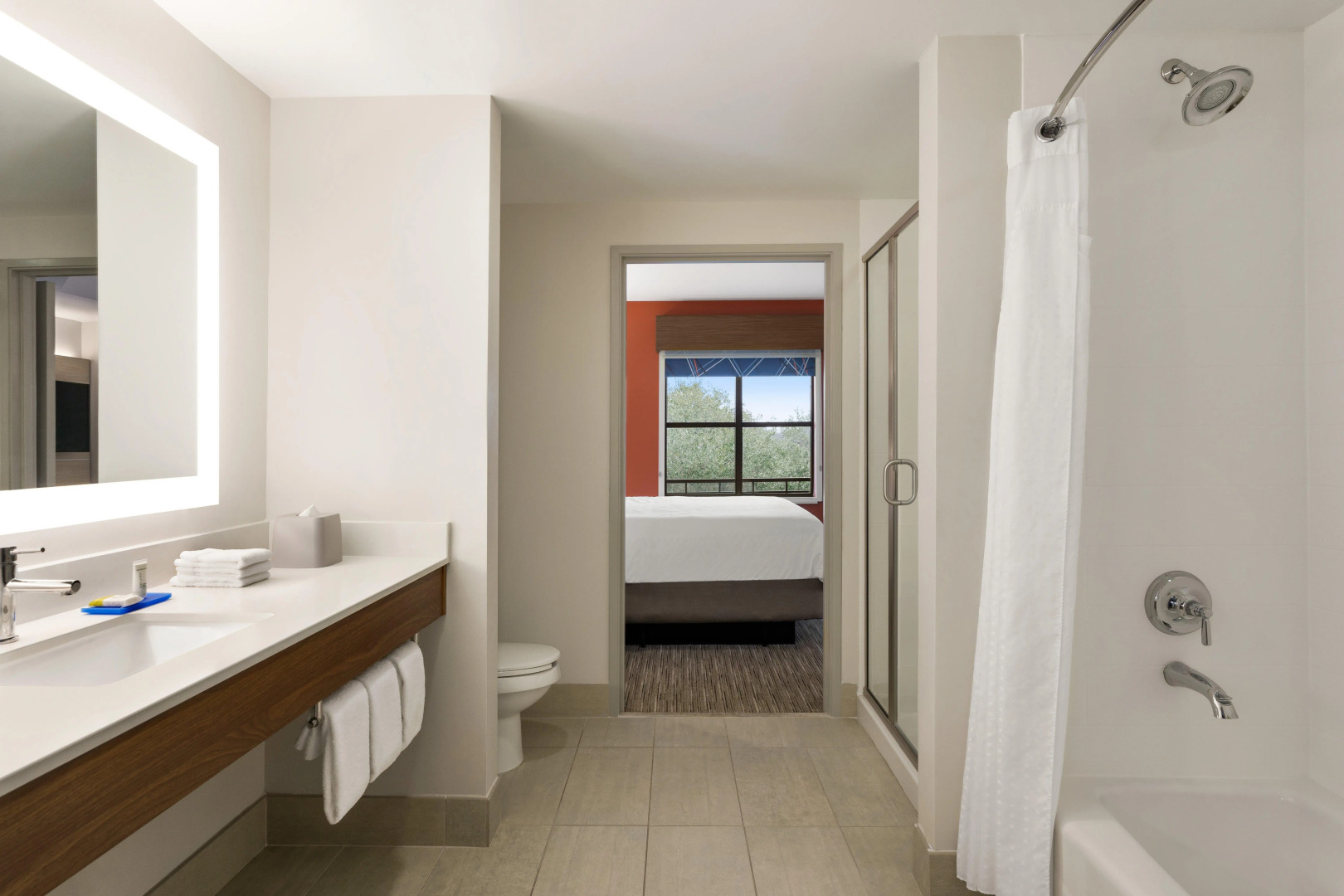 Holiday Inn Express & Suites Mt. Pleasant by IHG