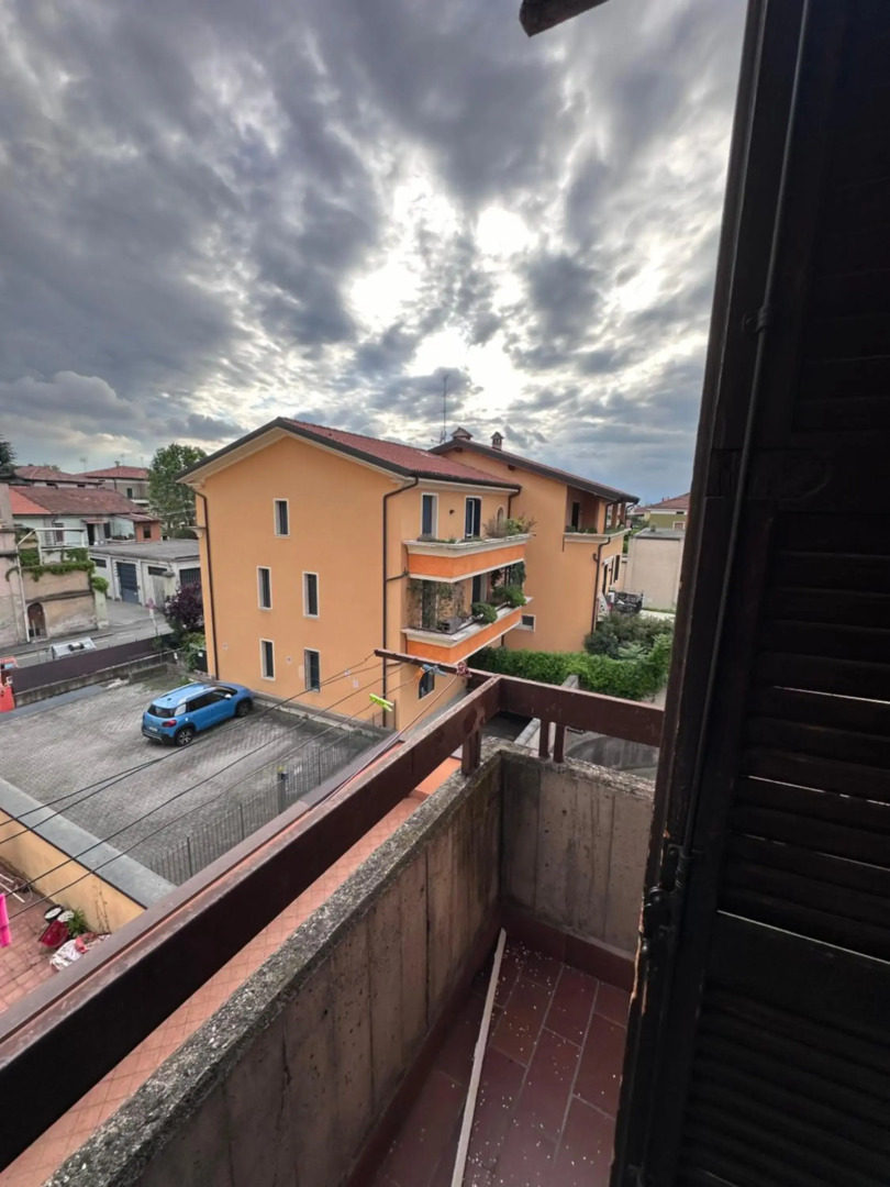 Via Rose (dietro Freccia Rossa)