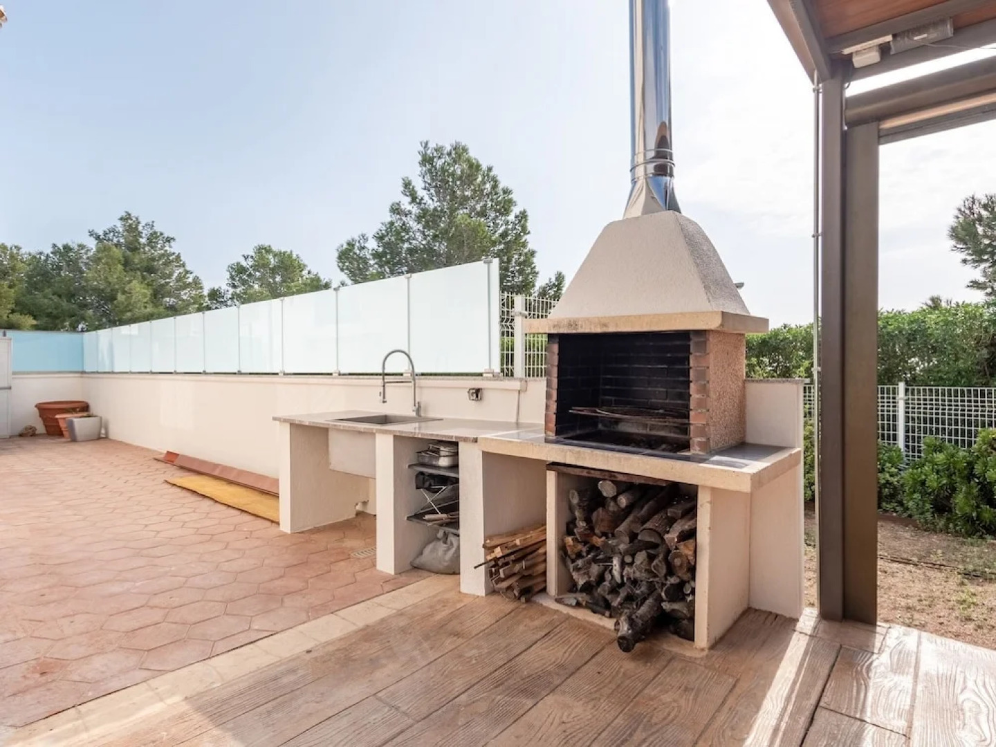 Comfortable Holiday Home in L'ampolla With Swimming Pool