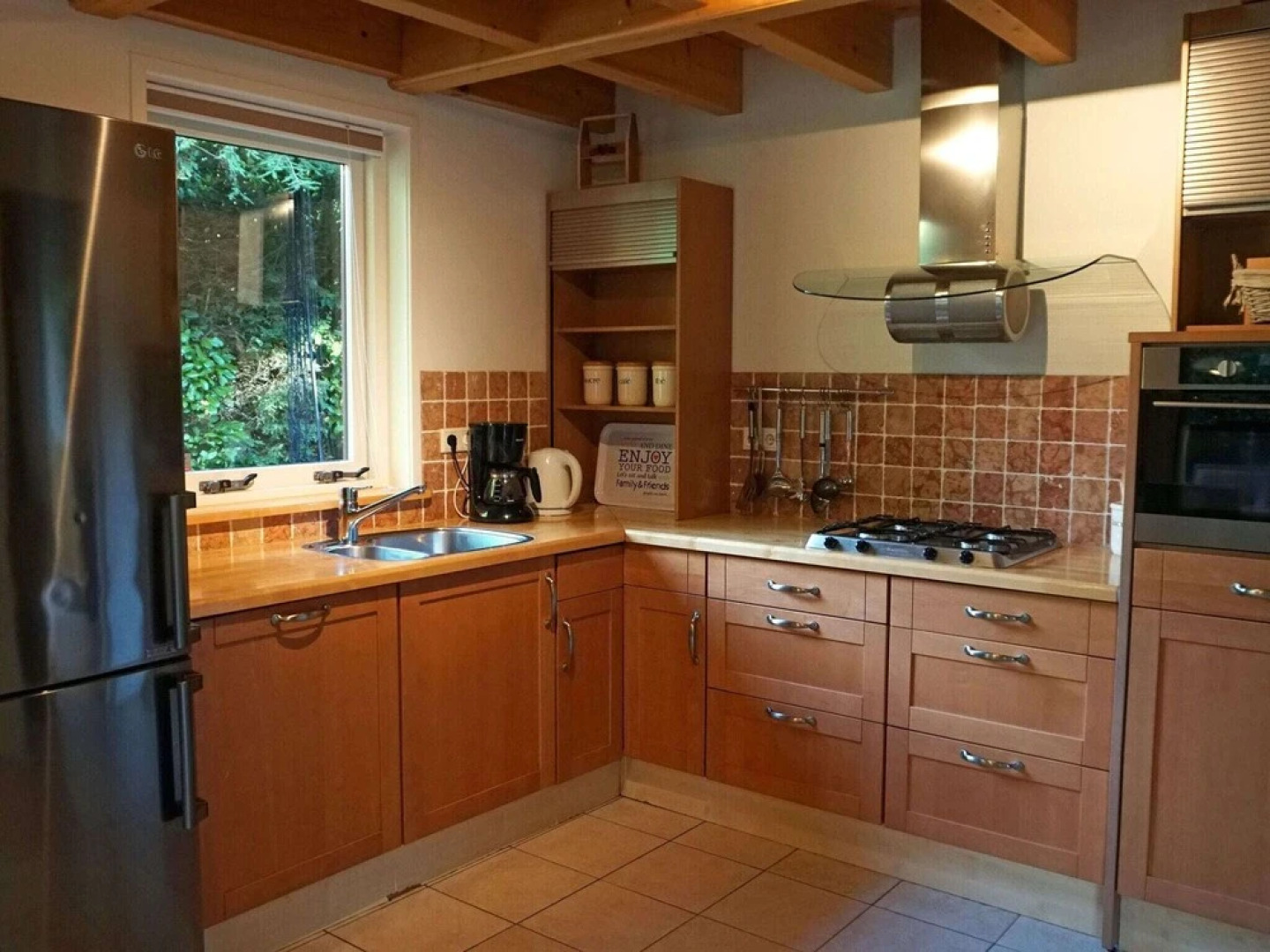 Terrace Apartment With Lush Garden