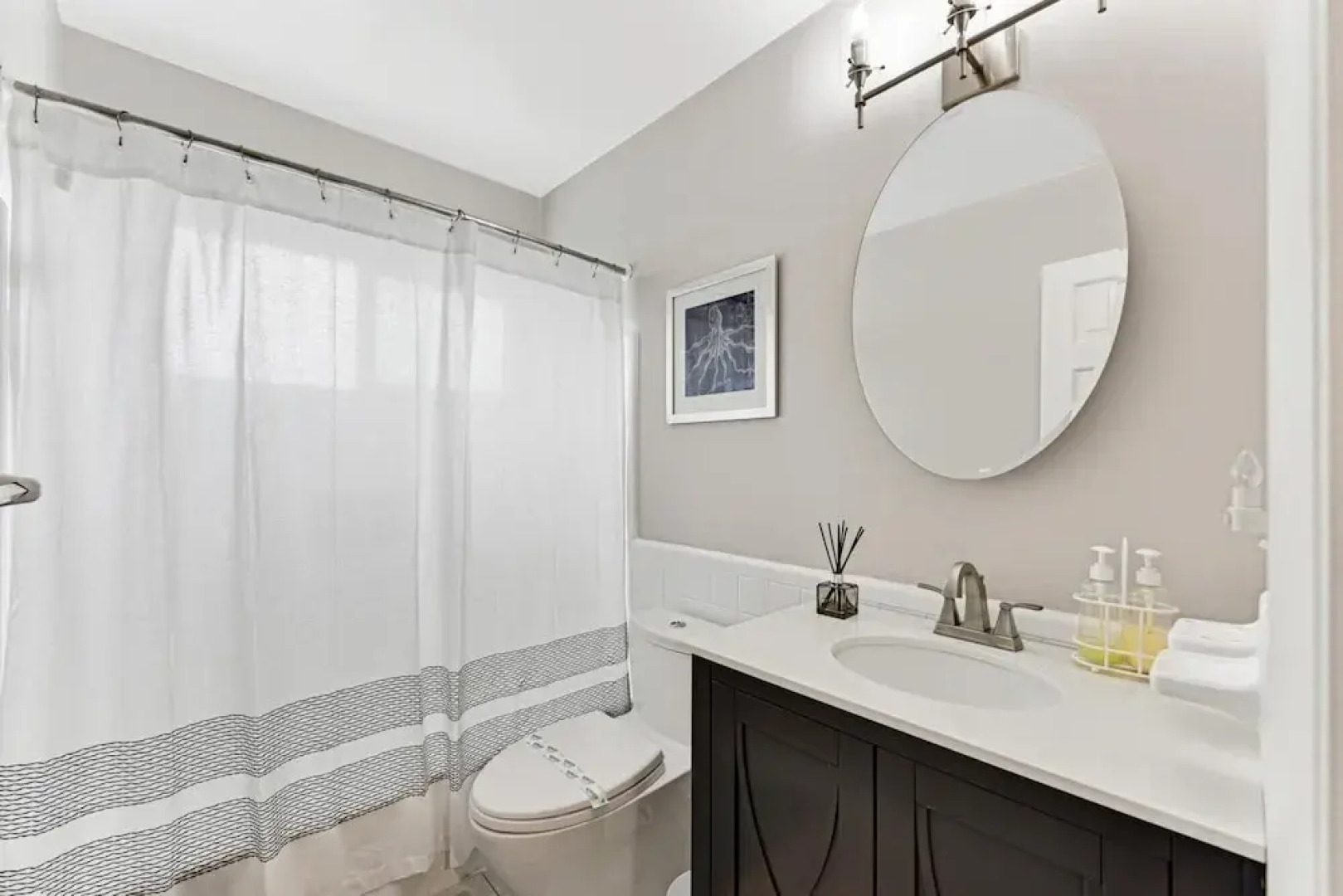 Private pool and canal home with Office space