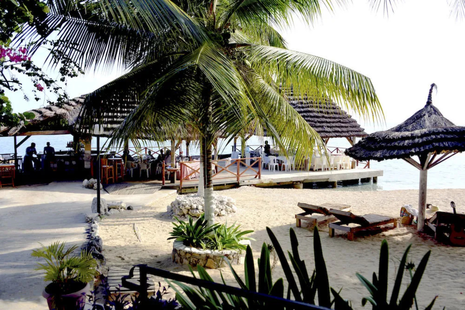 Ouanga Bay Beach Hotel