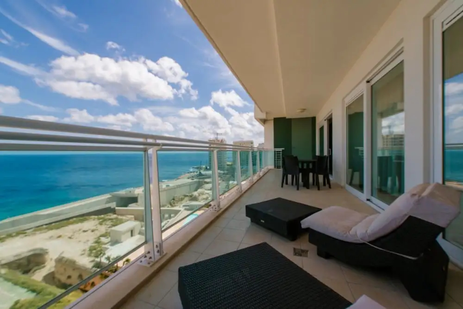 Seafront LUX APT IN Fort Cambridge
