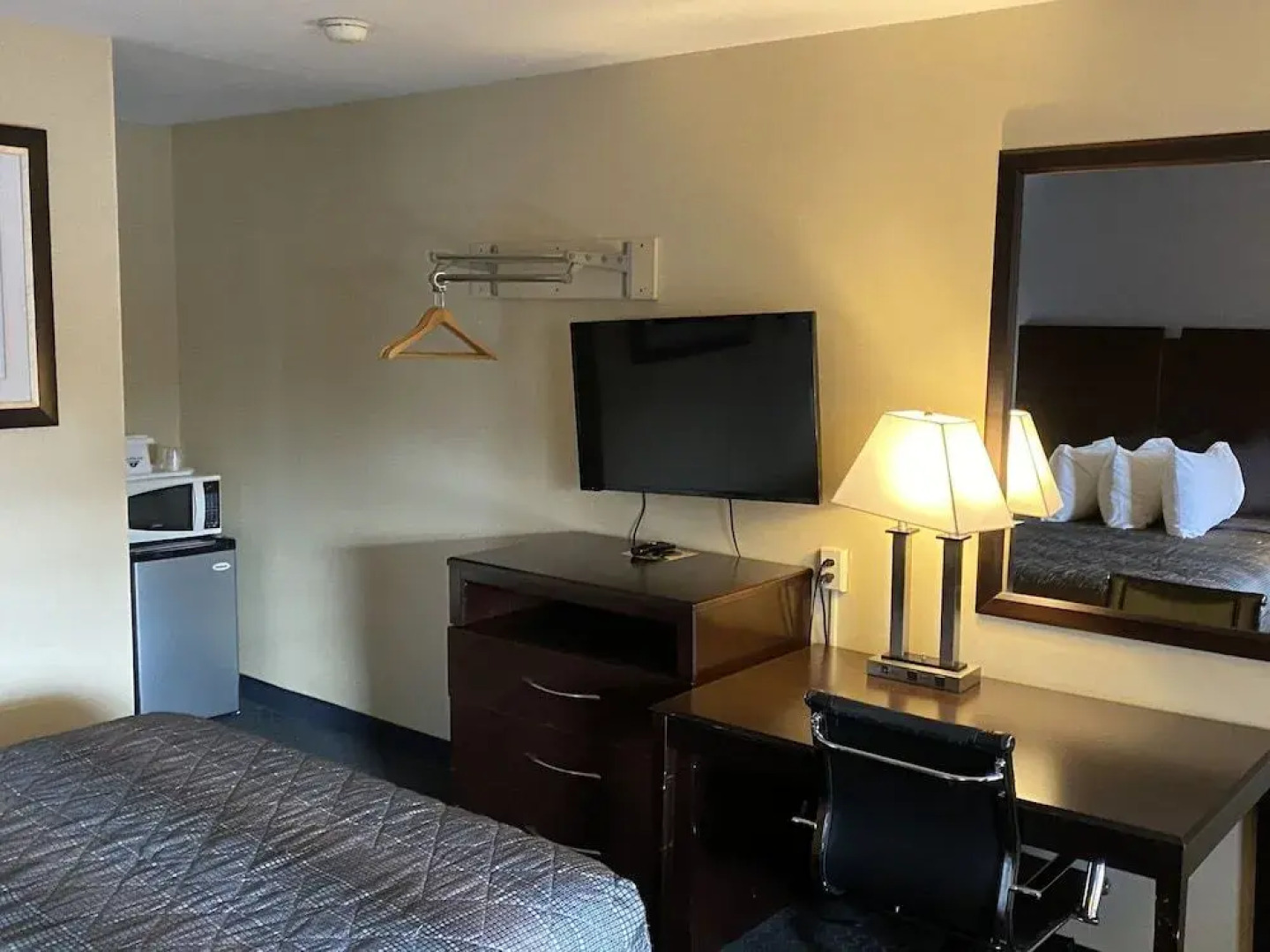 Americas Best Value Inn Danbury