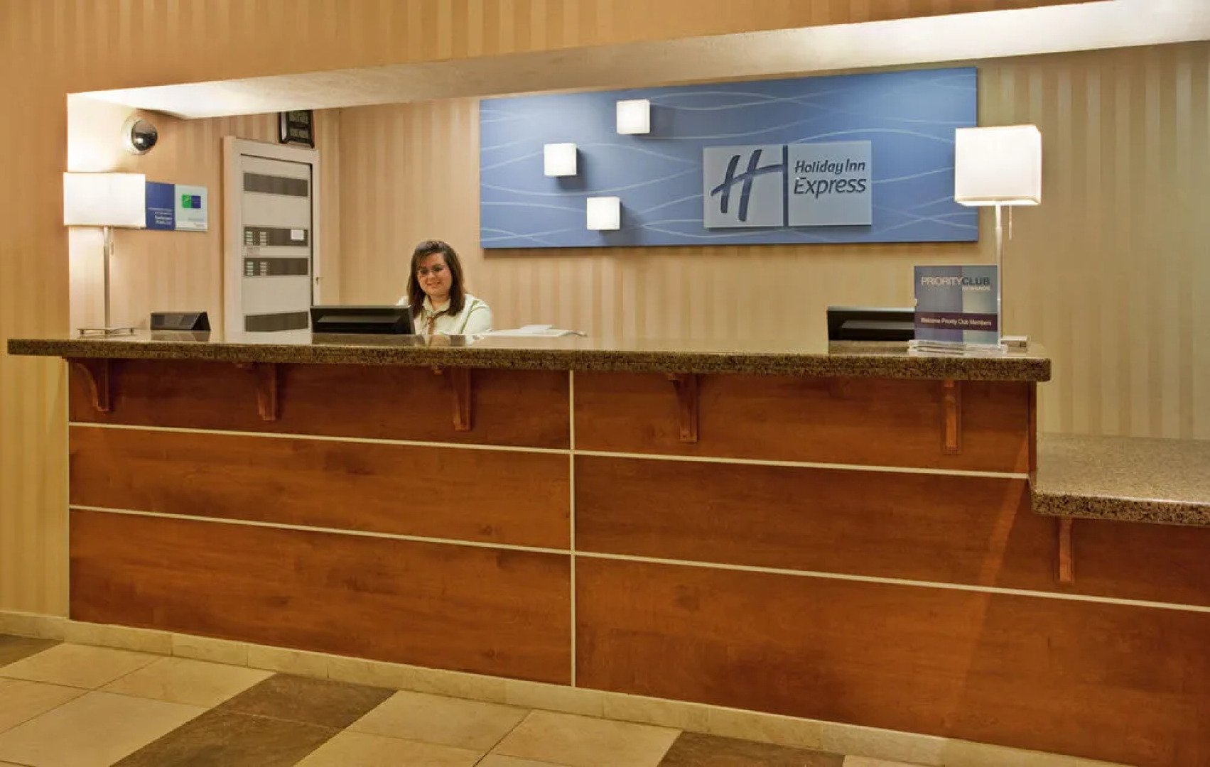 Holiday Inn Express Junction City