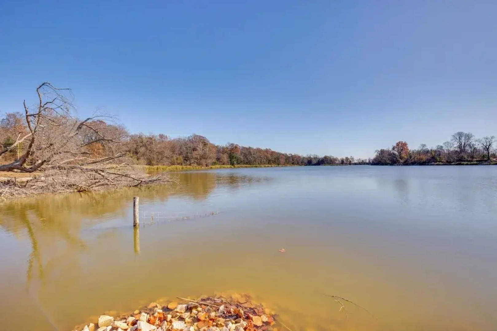 Private Lake On-site: Secluded Retreat in Grant!